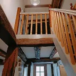 Chateau-une - A Beautiful Historic Medieval Rental. كونفولين