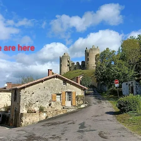 Chateau-une - A Beautiful Historic Medieval Rental. Confolens