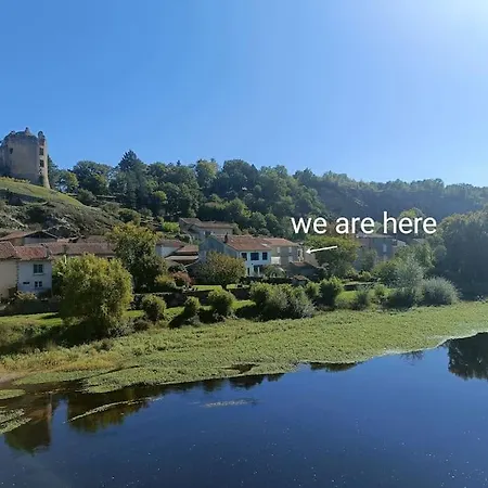 Hébergement de vacances Chateau-une - A Beautiful Historic Medieval Rental. Confolens