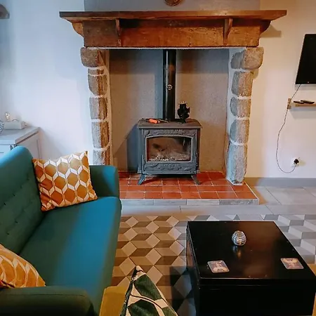 Holiday home Chateau-une - A Beautiful Historic Medieval Rental. Confolens